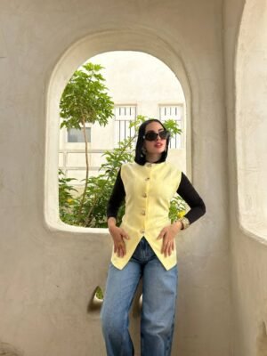 Yellow Rozlien Vest one Size